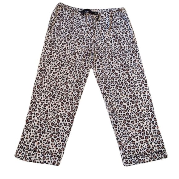 NWT Flora 2 Piece Animal Print Pajama Set - Picture 9 of 14